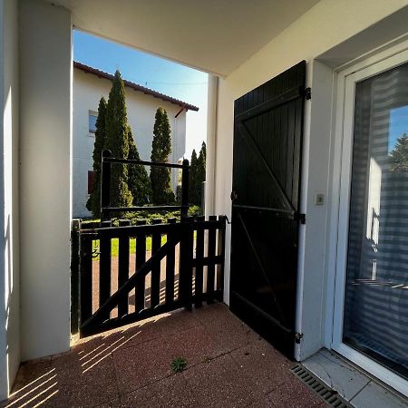 Bel Appartement T3 Avec Jardin, Piscine Et Parking, Proche Plage A Hendaye - Fr-1-239-739 المظهر الخارجي الصورة