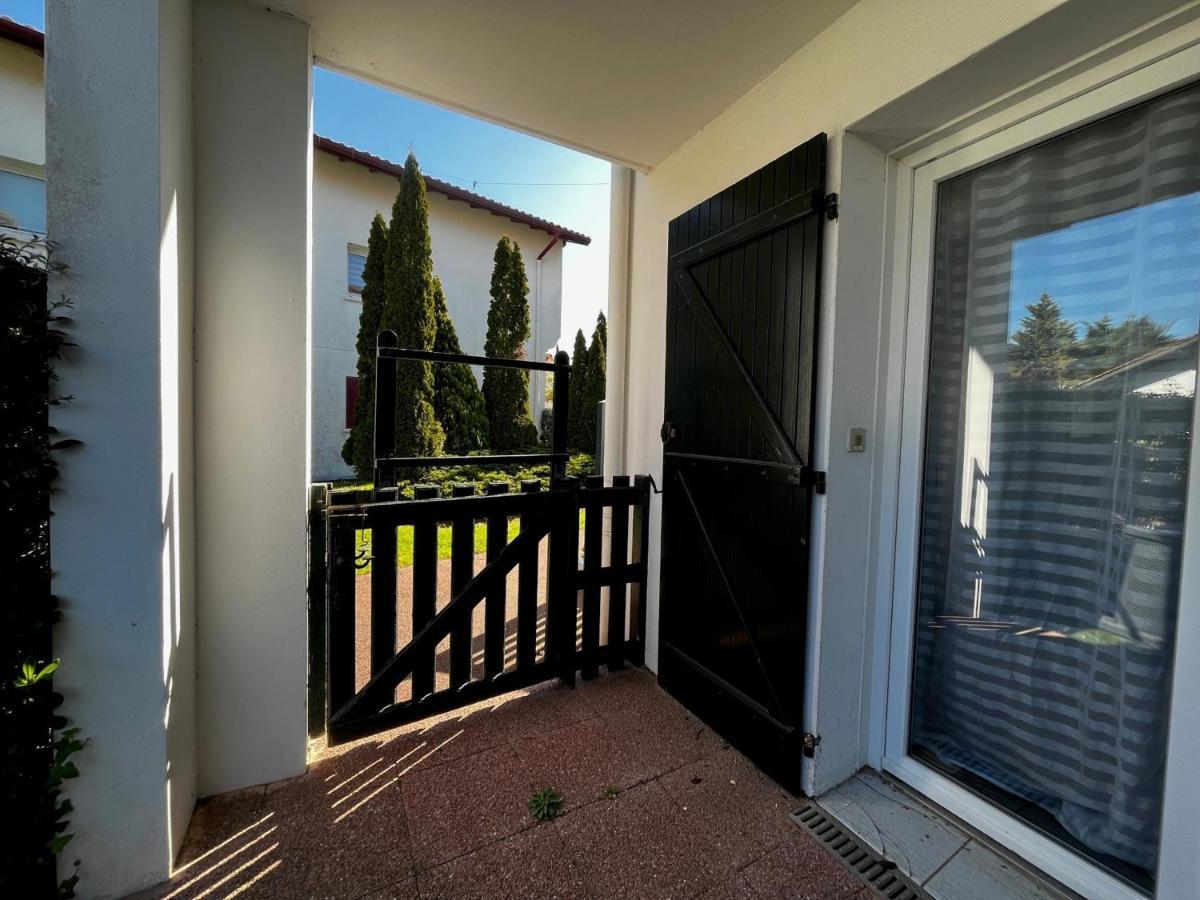 Bel Appartement T3 Avec Jardin, Piscine Et Parking, Proche Plage A Hendaye - Fr-1-239-739 المظهر الخارجي الصورة